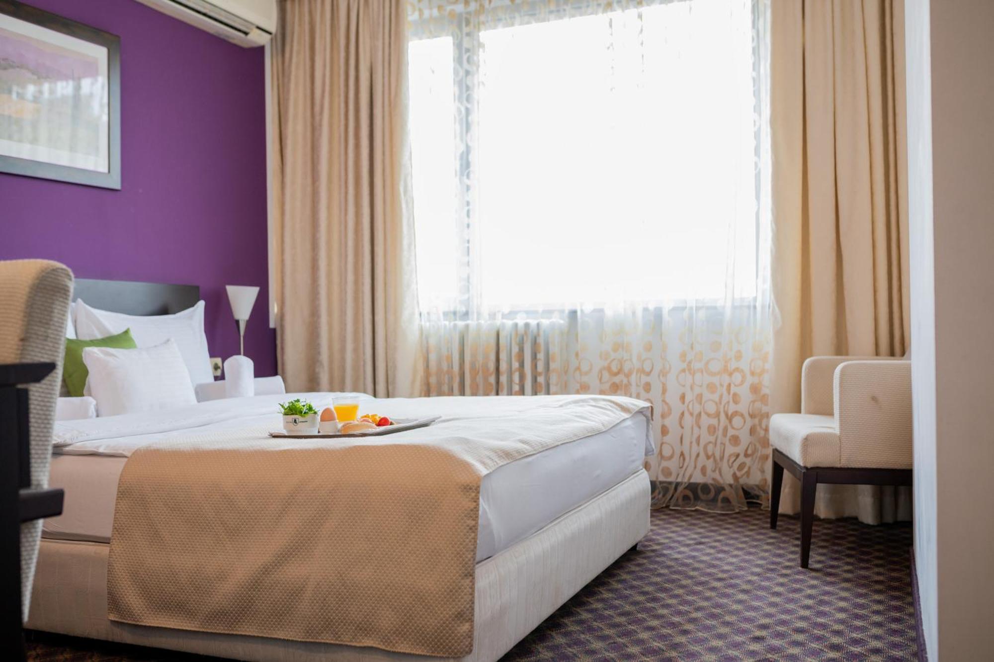 Hotel Sumadija Belgrado Habitación foto